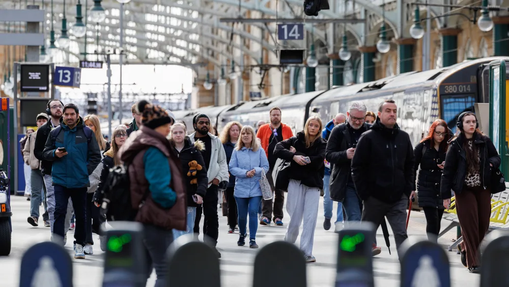 A ‘rapid rebound’ from the fire saw footfall levels higher than in 2025 just two days after Glasgow Central Station was fully reopened. (Robert Perry/PA)