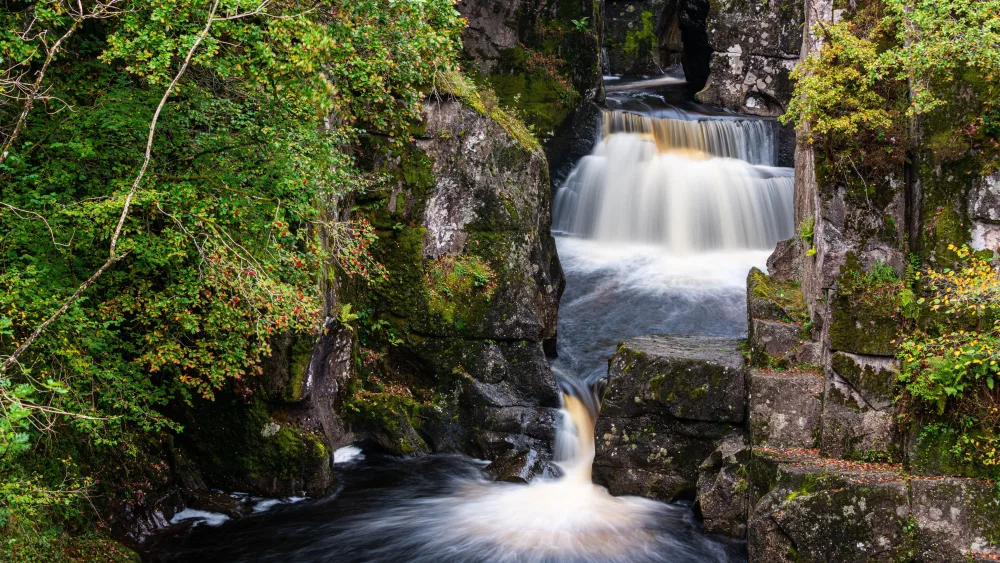 A view of Bracklinn Falls
