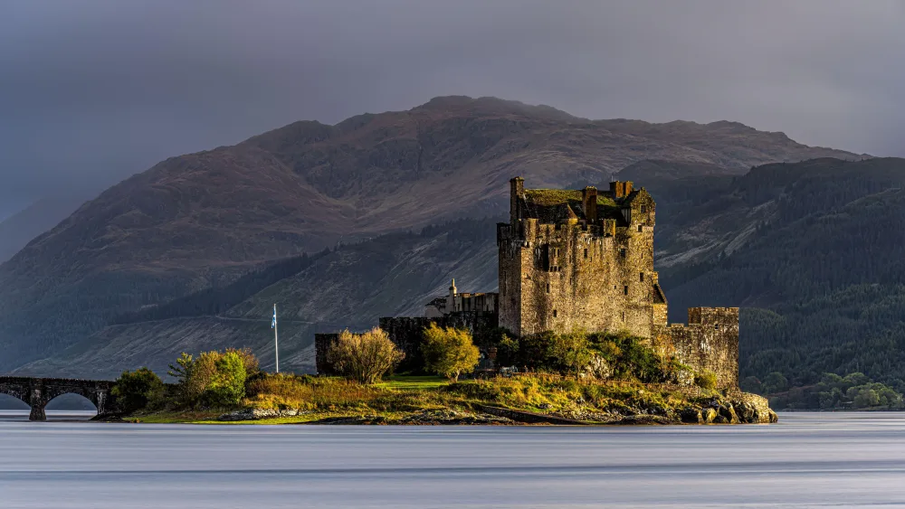 2T99G2N Eilean Dolan Castle, Dornie by Kyle of Lochalsh, Scotland