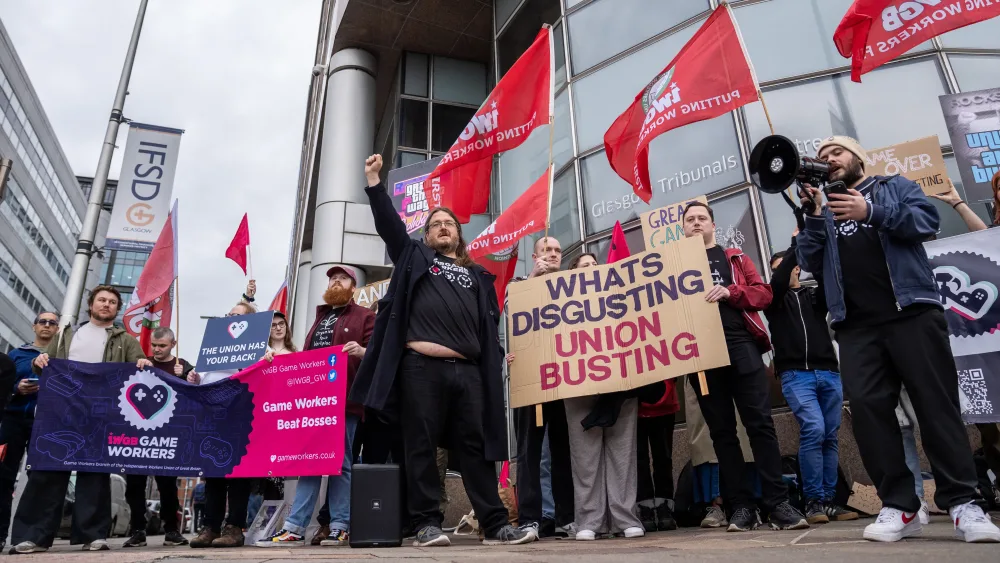 Rally outside Glasgow Tribunals Centre