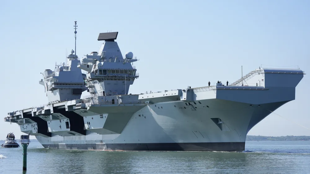 A view of HMS Queen Elizabeth at sea