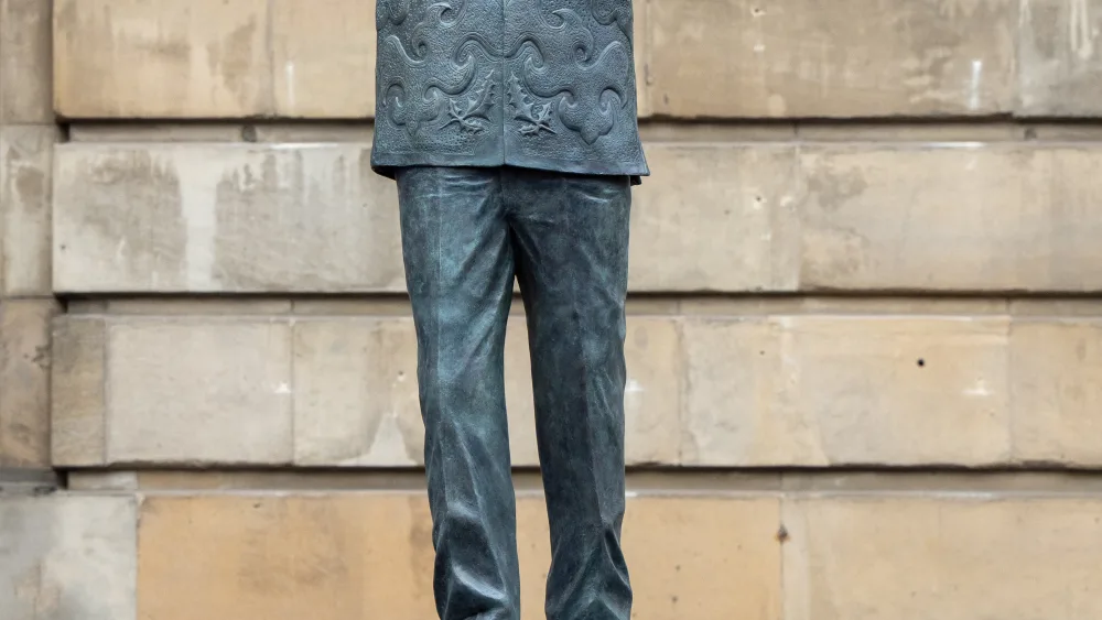 The statue of Nelson Mandela will stand in the street that bears his name 