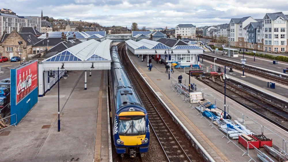 A train at a platform in Stirling station