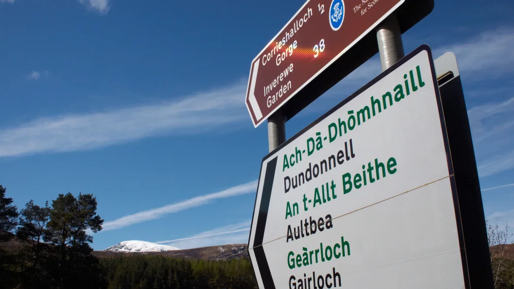 View of road signs in English and Gaelic